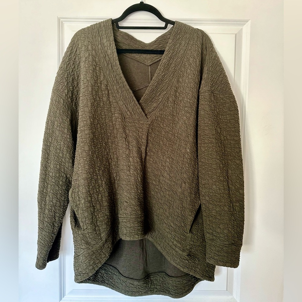Lululemon Rippled V-Neck Pullover - Picture 5 of 6